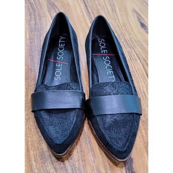 Sole Society ‘Edie’ Loafer Black Embrossed Suede Flat Slip On Pointed Size 5.5